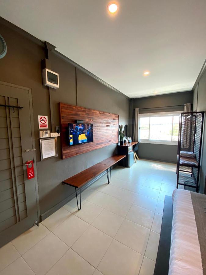 Patuxay Place Vientiane Buitenkant foto